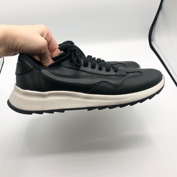 Clarks Black Leather Comfort Sneaker - Women’s Size 8.5 - Picture 3 of 7